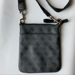 Guess crossbody